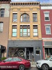 53 3rd Street 1E, Troy, NY 12180