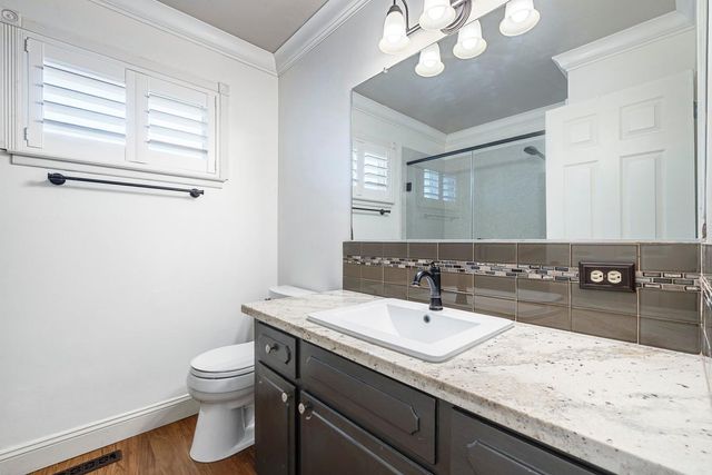 548 E Fremont Avenue, Fresno, CA 93710