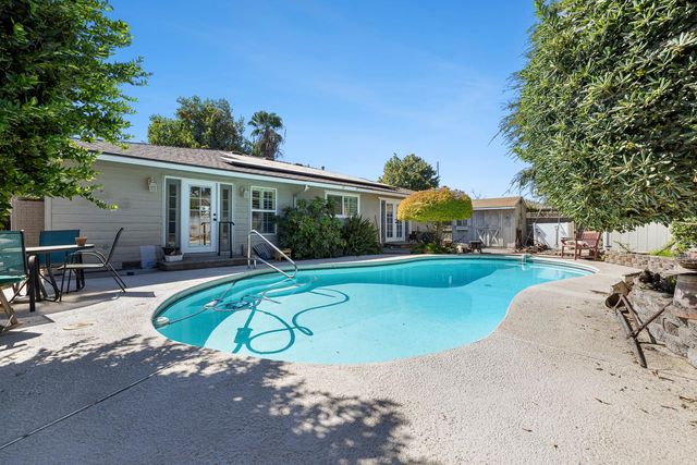 548 E Fremont Avenue, Fresno, CA 93710