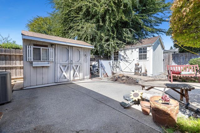 548 E Fremont Avenue, Fresno, CA 93710