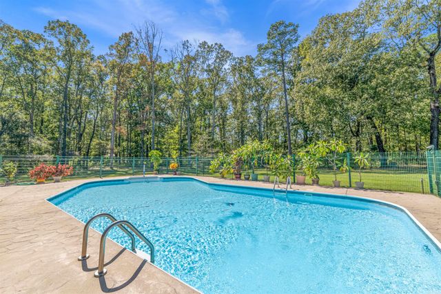 7438 Cross Road, Pine Bluff, AR 71603