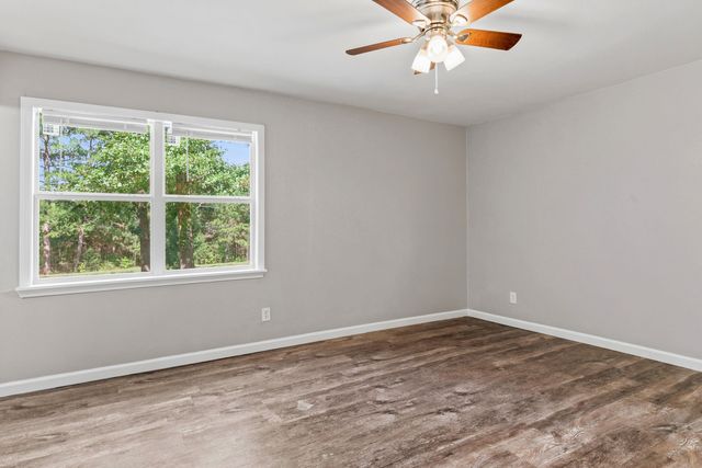 1149 ANGELA DR, New Diana, TX 75640