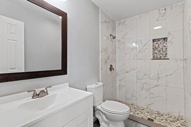 1149 ANGELA DR, New Diana, TX 75640