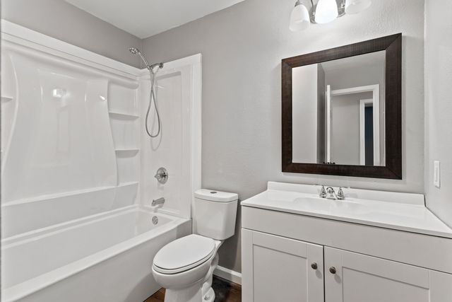 1149 ANGELA DR, New Diana, TX 75640