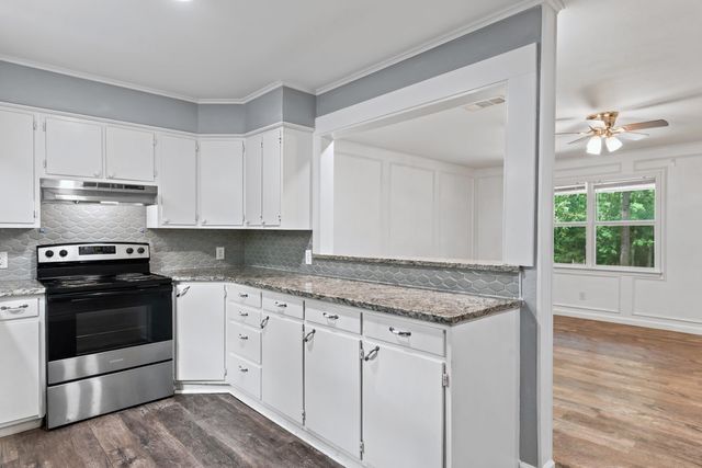 1149 ANGELA DR, New Diana, TX 75640