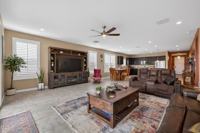 8333 W SPRINGFIELD Way, Florence, AZ 85132