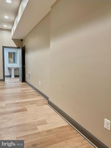 1049 S CHARLES ST, Baltimore, MD 21230