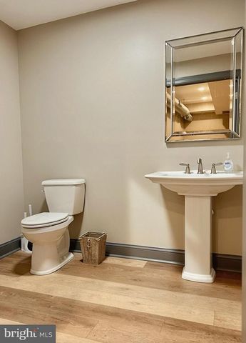 1049 S CHARLES ST, Baltimore, MD 21230