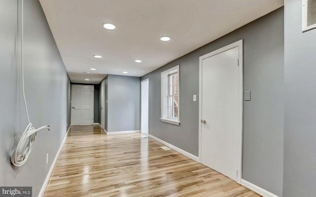 1049 S CHARLES ST, Baltimore, MD 21230