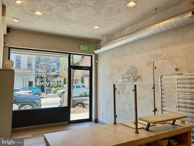 1049 S CHARLES ST, Baltimore, MD 21230