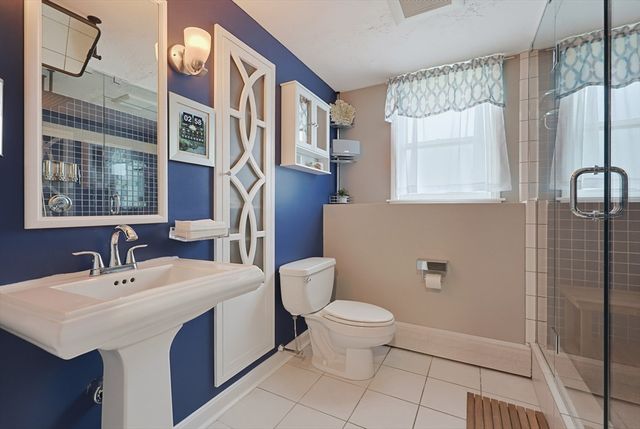460 Richardson Ave, Attleboro, MA 02703