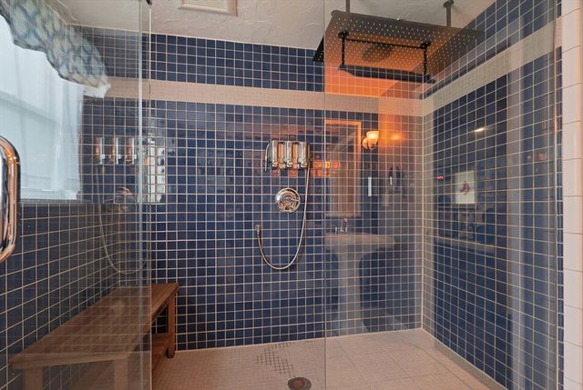 460 Richardson Ave, Attleboro, MA 02703