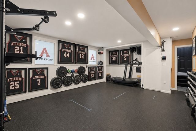 460 Richardson Ave, Attleboro, MA 02703