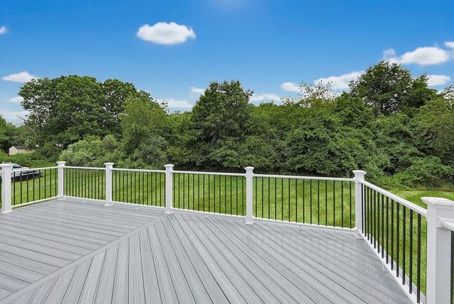 460 Richardson Ave, Attleboro, MA 02703