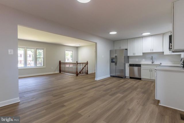 3805 DEL MAR DR, Woodbridge, VA 22193