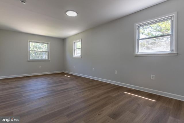 3805 DEL MAR DR, Woodbridge, VA 22193