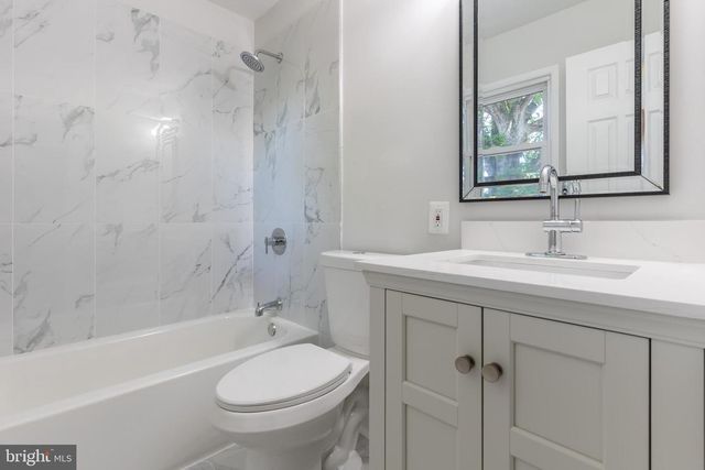 3805 DEL MAR DR, Woodbridge, VA 22193