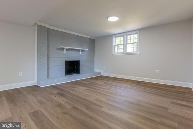 3805 DEL MAR DR, Woodbridge, VA 22193