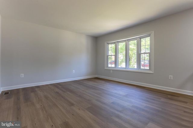 3805 DEL MAR DR, Woodbridge, VA 22193