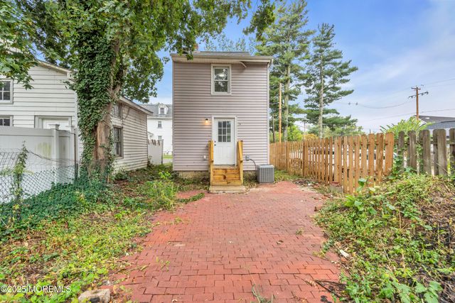 7 Front Street, New Egypt, NJ 08533