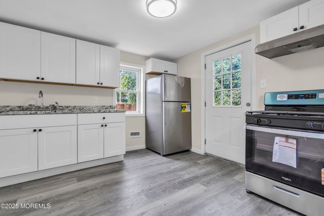 7 Front Street, New Egypt, NJ 08533