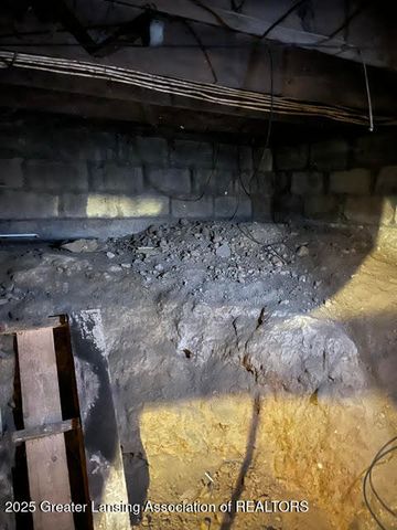 139 Woodlawn Avenue, Lansing, MI 48910