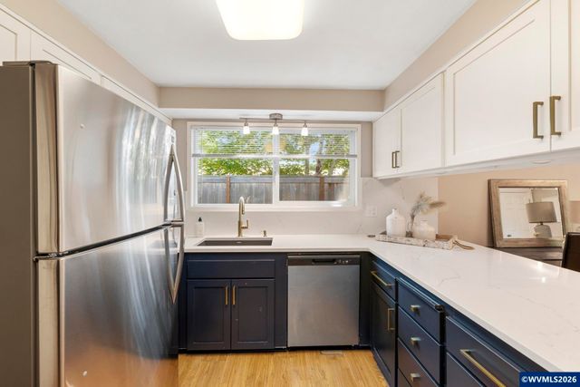 8820 SW Nisqually Ct, Tualatin, OR 97062