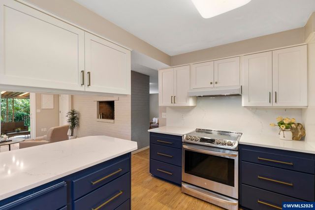 8820 SW Nisqually Ct, Tualatin, OR 97062