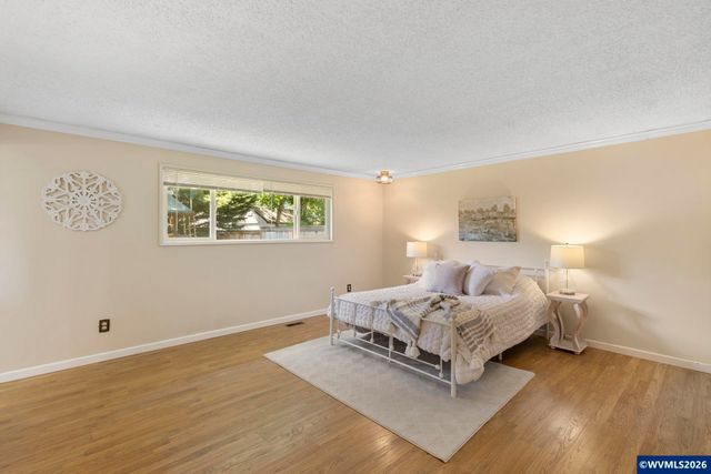 8820 SW Nisqually Ct, Tualatin, OR 97062