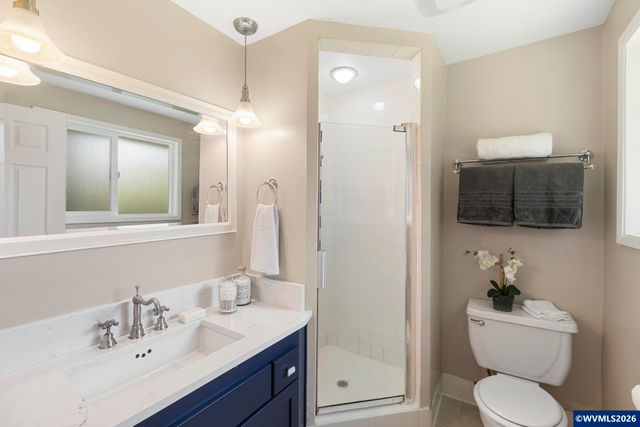 8820 SW Nisqually Ct, Tualatin, OR 97062
