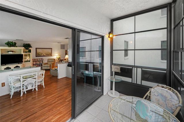 5970 80TH ST N 301, St Petersburg, FL 33709