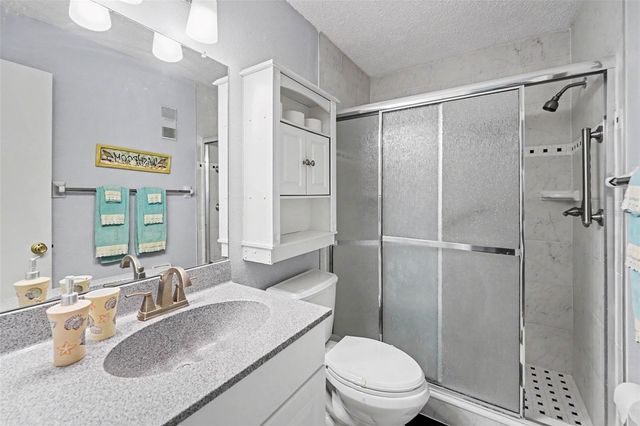 5970 80TH ST N 301, St Petersburg, FL 33709