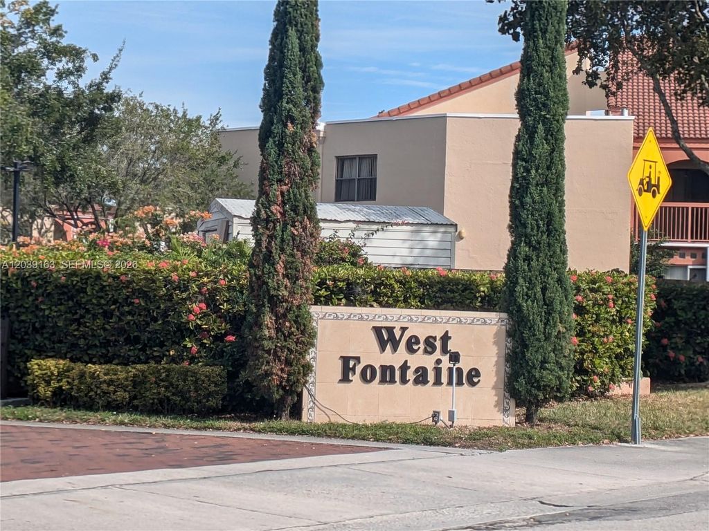 10245 NW 9th Street Cir 210-9, Miami, FL 33172
