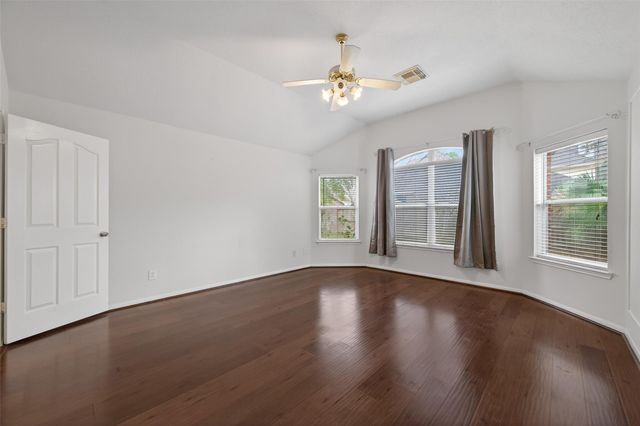 3127 Edgewood Drive, Pearland, TX 77584