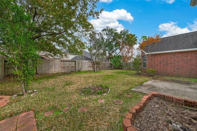 3127 Edgewood Drive, Pearland, TX 77584