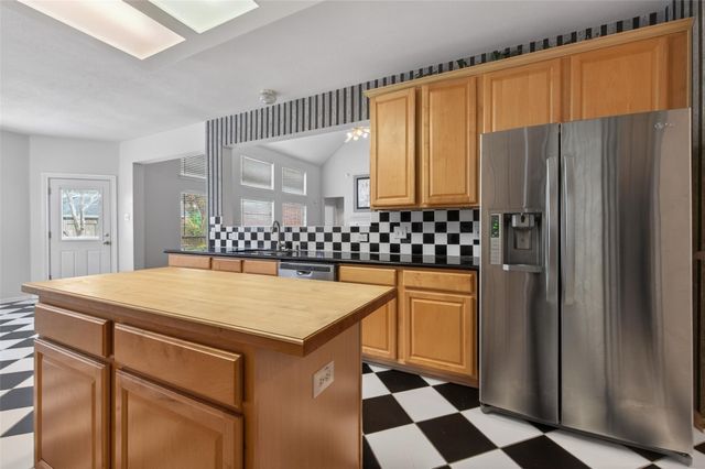 3127 Edgewood Drive, Pearland, TX 77584