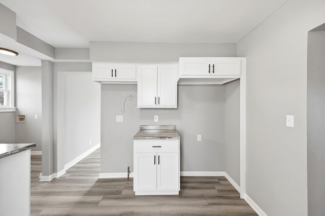 2480 Parkwood Avenue, Columbus, OH 43211