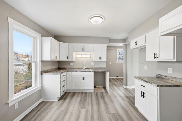 2480 Parkwood Avenue, Columbus, OH 43211