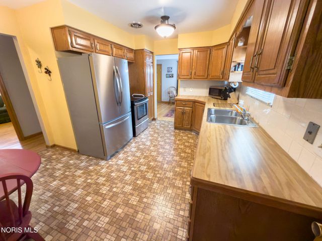 3252 Keemont Drive, Toledo, OH 43613