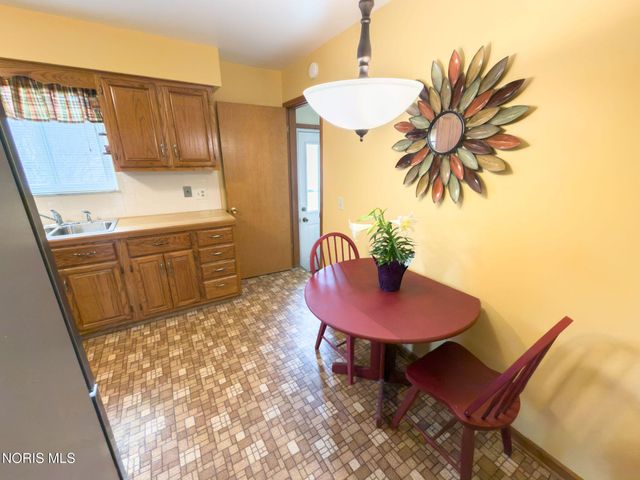 3252 Keemont Drive, Toledo, OH 43613