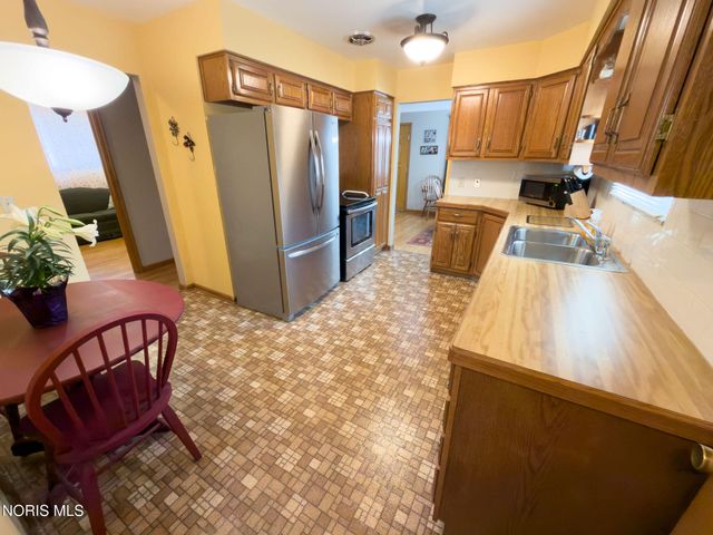 3252 Keemont Drive, Toledo, OH 43613