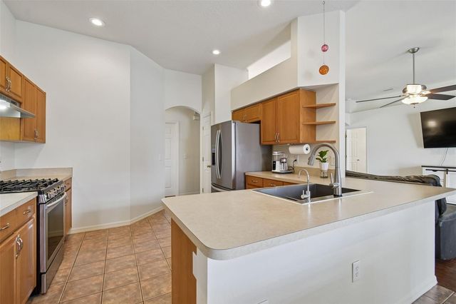 2706 VALENCIA GROVE DRIVE, Valrico, FL 33596