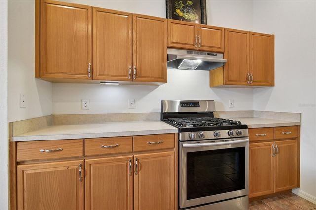 2706 VALENCIA GROVE DRIVE, Valrico, FL 33596