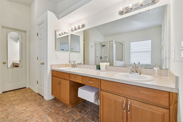 2706 VALENCIA GROVE DRIVE, Valrico, FL 33596