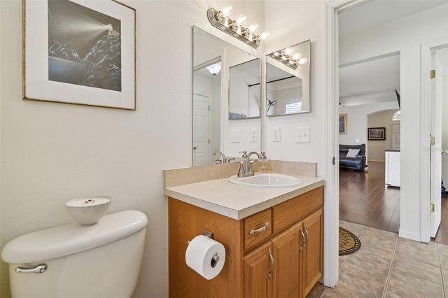 2706 VALENCIA GROVE DRIVE, Valrico, FL 33596