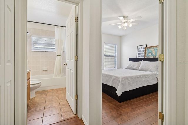 2706 VALENCIA GROVE DRIVE, Valrico, FL 33596