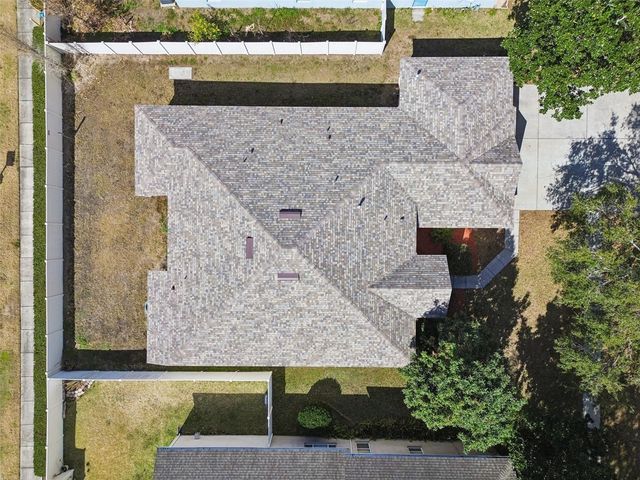 2706 VALENCIA GROVE DRIVE, Valrico, FL 33596