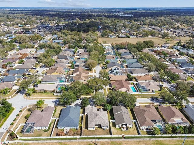 2706 VALENCIA GROVE DRIVE, Valrico, FL 33596