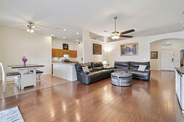 2706 VALENCIA GROVE DRIVE, Valrico, FL 33596