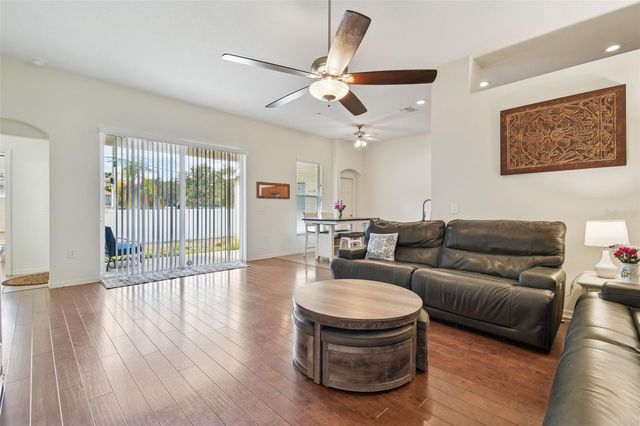 2706 VALENCIA GROVE DRIVE, Valrico, FL 33596